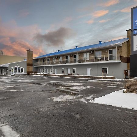 Motel Et Condo Chez Charley Sainte-Anne-de-Beaupré エクステリア 写真