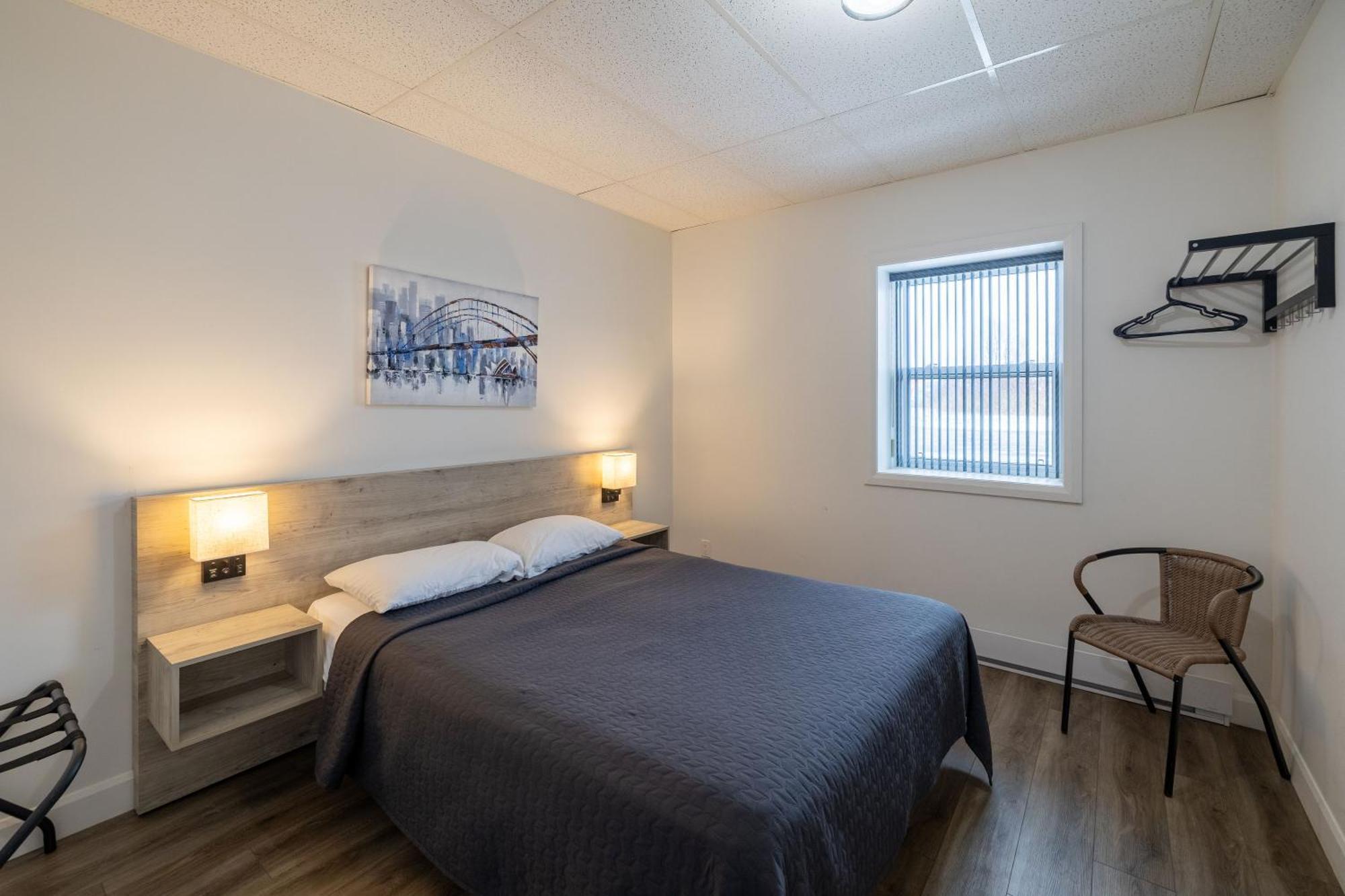 Motel Et Condo Chez Charley Sainte-Anne-de-Beaupré エクステリア 写真