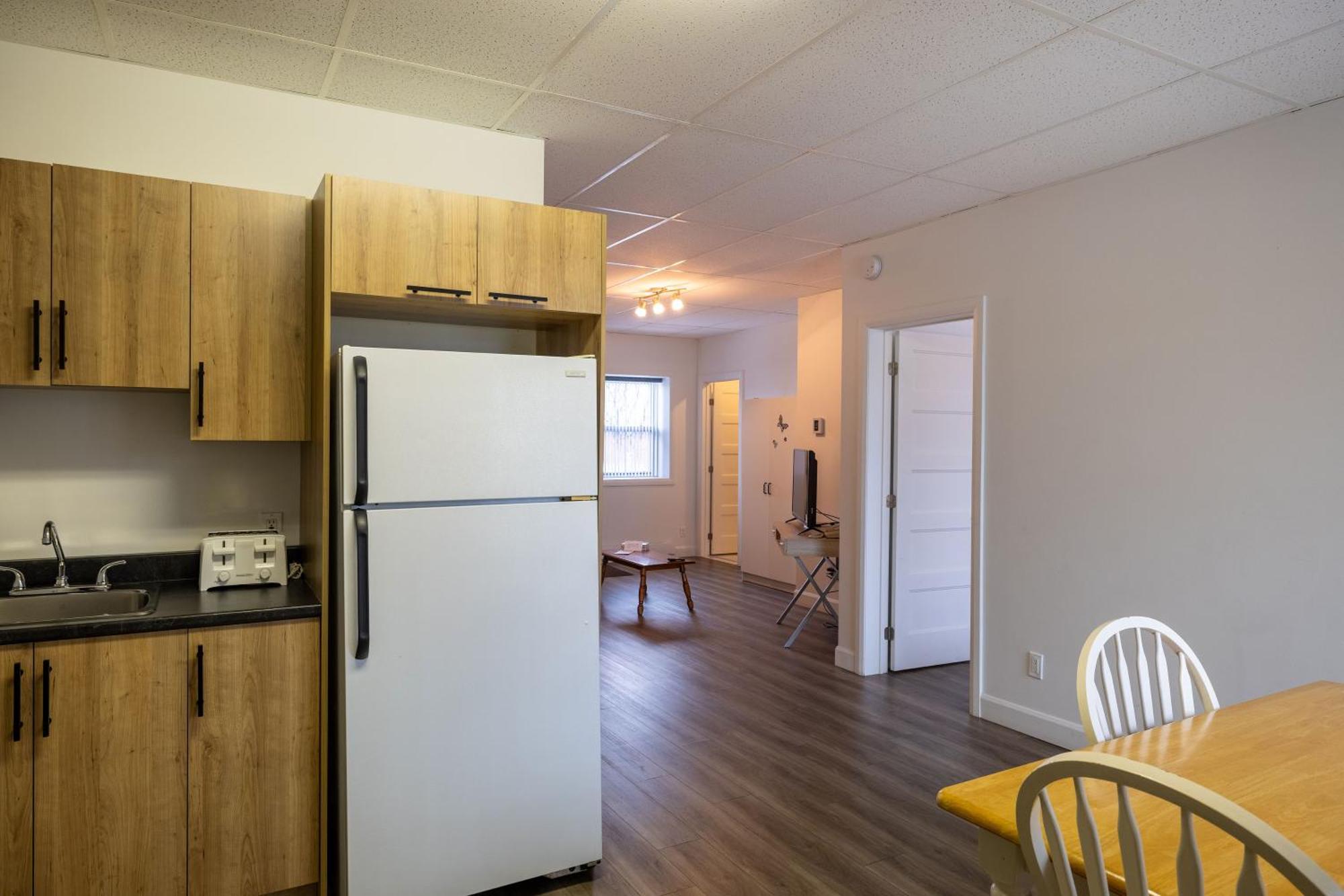 Motel Et Condo Chez Charley Sainte-Anne-de-Beaupré エクステリア 写真