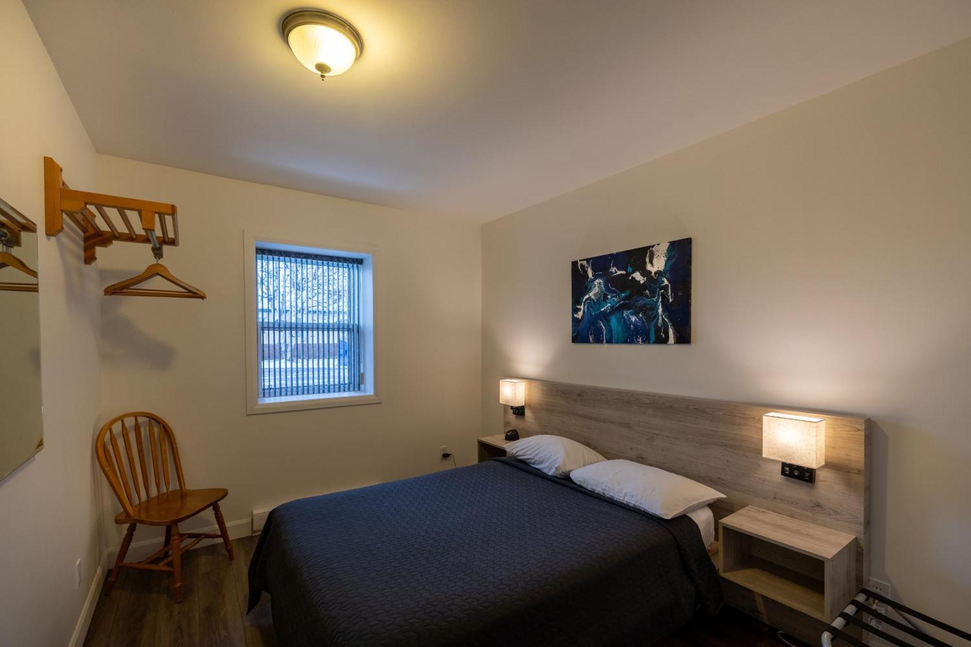 Motel Et Condo Chez Charley Sainte-Anne-de-Beaupré エクステリア 写真
