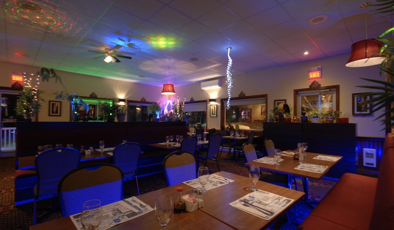Motel Et Condo Chez Charley Sainte-Anne-de-Beaupré エクステリア 写真